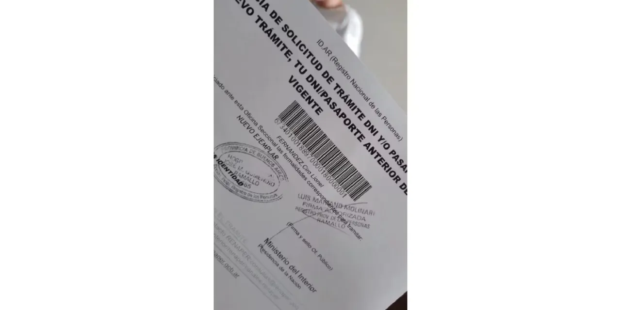 Fue a un boliche, vio a “Nicolás Vázquez” y se tomó una foto: al otro día notó algo insólito