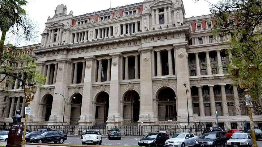 Fue al restaurante de un famoso chef, leyó mal el menú y el ticket llegó con una sorpresa carísima