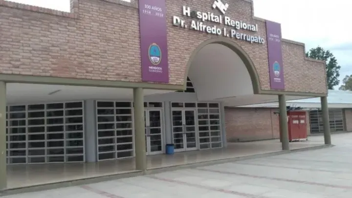 Fuerte choque entre un colectivo y una ambulancia dejó siete heridos