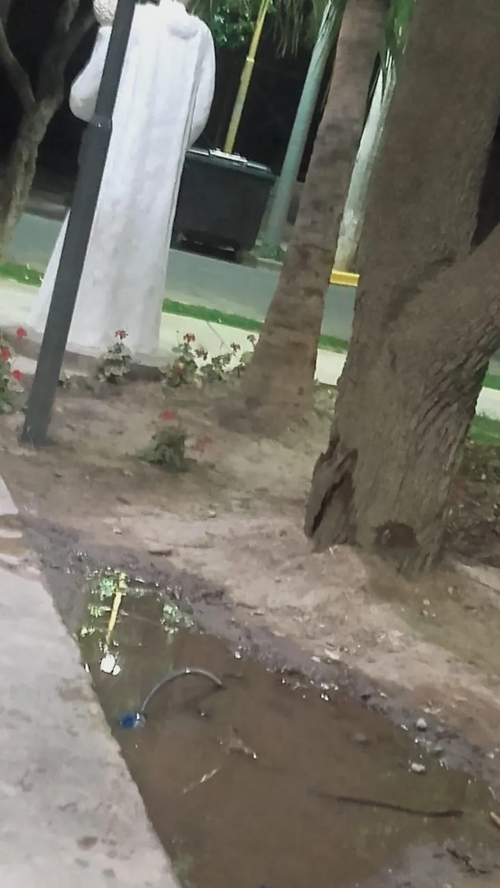 Golpeó a su ex mujer y a un hombre