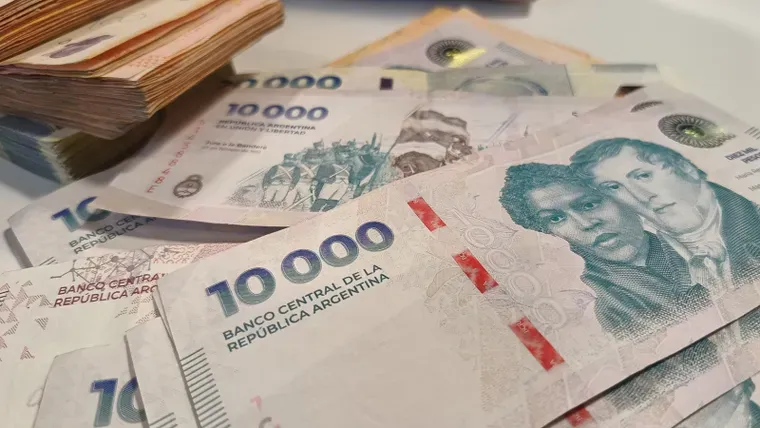 Gustavo encabezó una nueva entrega de anteojos gratuitos previo al programa "Ver para Crecer"