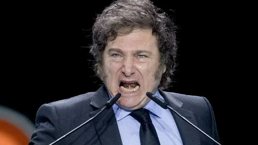 Habrá más despidos de estatales a fin de mes y el Gobierno insiste con llegar a un total de 70 mil