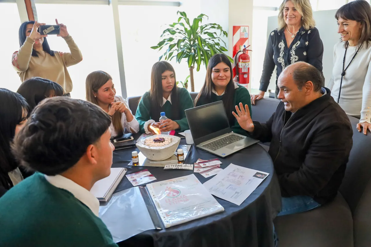 Hallan muerto a un hombre tras un encuentro íntimo con una jovencita