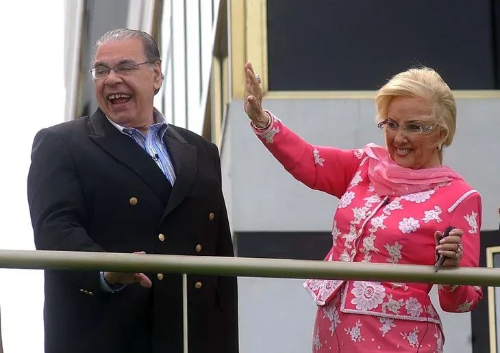 Hallaron a una mujer desnuda e inconsciente en la vía pública