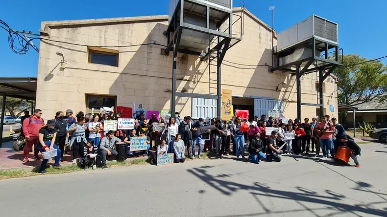 “Hasta que no aparezca la plata en los cajeros, seguiremos con las movilizaciones”