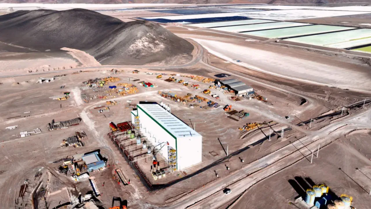 Histórico: Zijin-Liex pone en marcha la producción de litio en su planta en Fiambalá