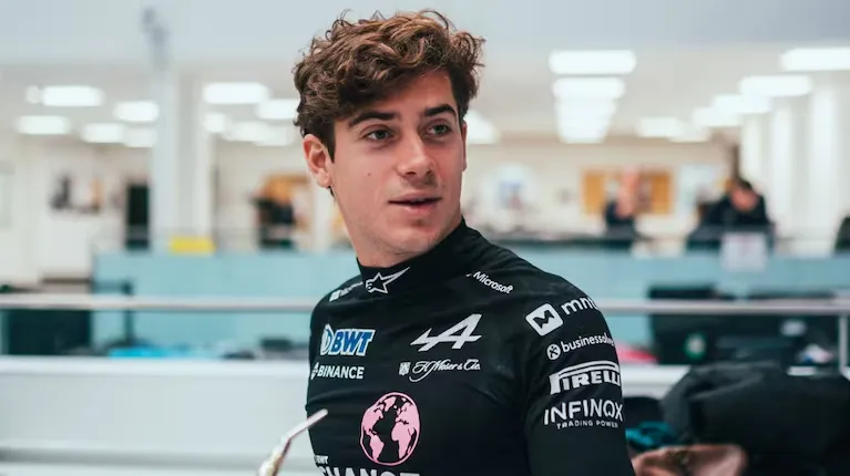 Iban 4 en la moto y se cayeron