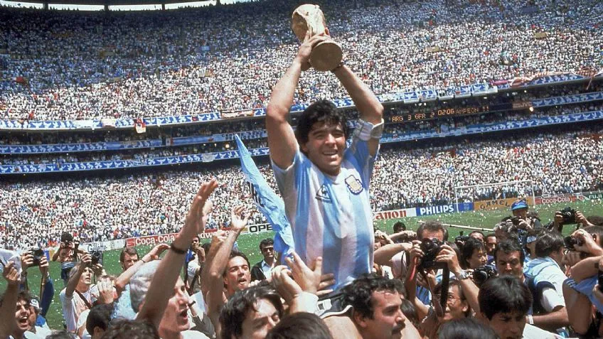 Incidentes en el velatorio de Diego Maradona