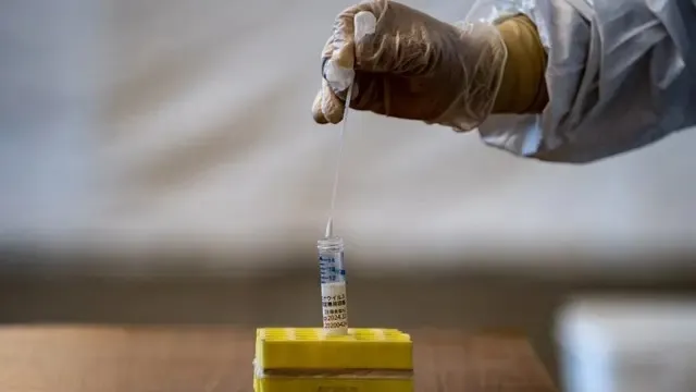 Intentaba quitarse la vida arrojándose al canal