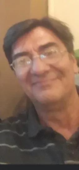 Intentó "icardearlo" y después lo invitó a salir: la desopilante respuesta se hizo viral