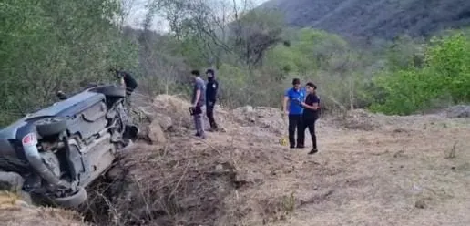 “Invadida y expuesta”: el aterrador descubrimiento de una familia en el baño del departamento que alquilan
