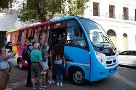 Jey Mammón viajará a Europa para alejarse del escándalo