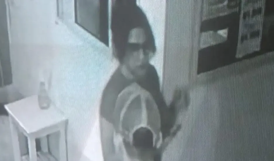 Joven amenazaba con agredir a su propia familia