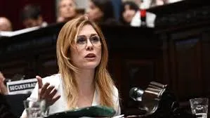 Joven amenazaba con arrojarse del techo