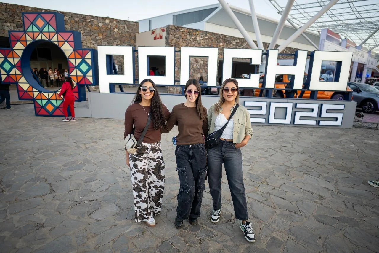 Karol G lanza beca que ayudará a mujeres a cambiar su destino