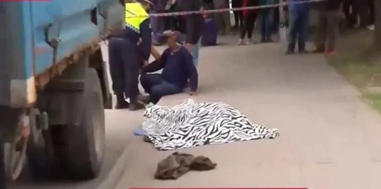 La amenazó de muerte y la golpeó, porque ella le pidió dinero para remedios