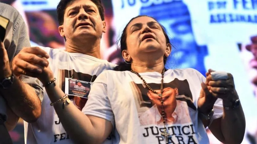La chocó y se dio a la fuga