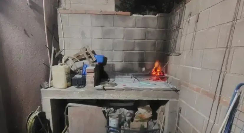 La función que pocos conocen de las cuatro “patitas” de las botellas de plástico