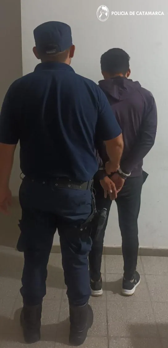 La impactante producción de fotos de Sarah Borrell, la moza a la que Luciano Castro le dijo “hola, guapa”