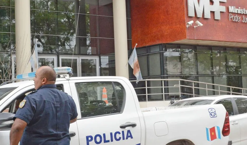 La moza que recibió propina en bitcoin se quedó sin trabajo y acusó al cliente por estafa: ¿Qué pasó?