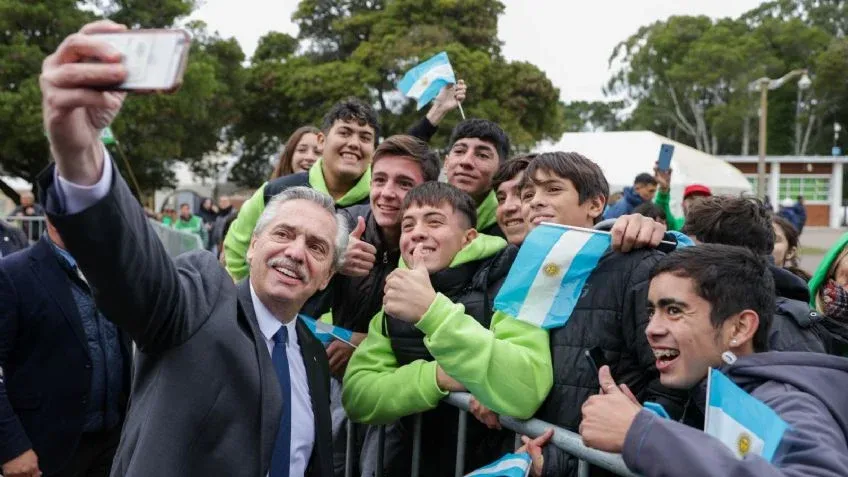 La nueva estrategia de L-Gante y una prueba que lo compromete