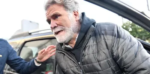 Las imágenes pueden herir la sensibilidad del lector: Encontraron sangre en un arroyo