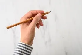 Le chocaron la pared y se dieron a la fuga