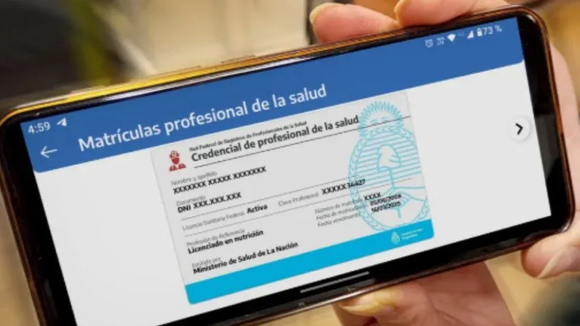 Le pintaron el auto por salir con un hombre casado