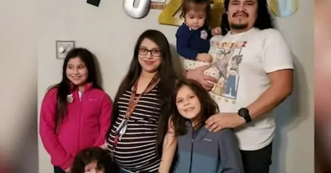 Le preguntaron a Barby Franco cuál era su “verdadero nombre” y respondió con una postal desde el avión