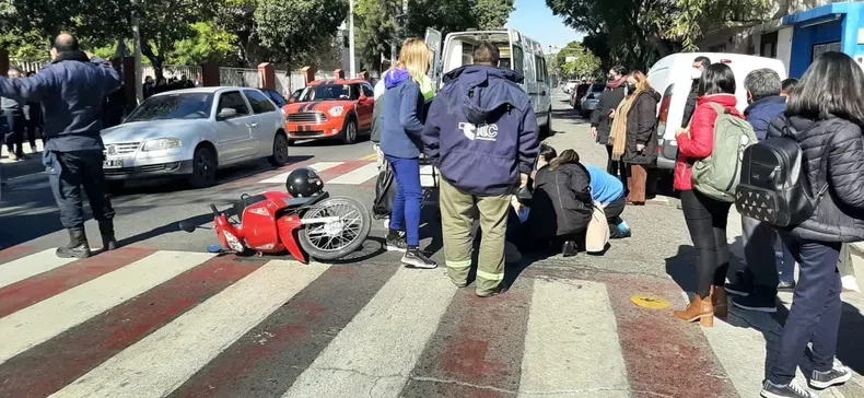 Lo ataron para robarle pero se soltó y persiguió a los ladrones
