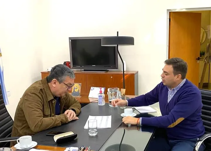 Lo frenaron en la ruta, presentó el carnet digital y el policía le dio una polémica respuesta