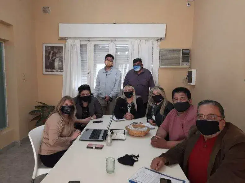 Los gremios docentes siguen reclamando y analizan medidas de fuerza