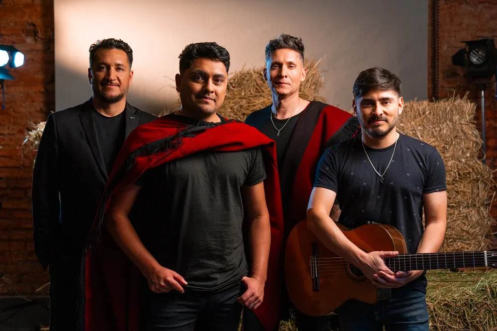 Los Nocheros regresan al Poncho con nuevo formato y sus inconfundibles melodías de amor