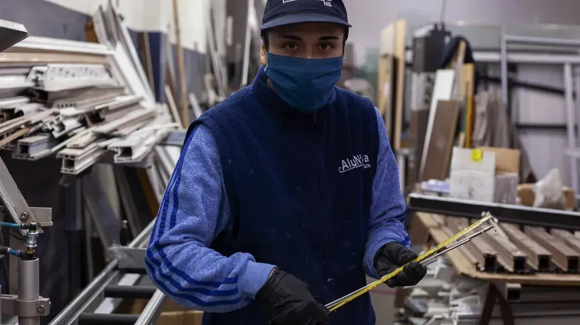 Los salarios mejoraron 1,8% en Julio pero se mantienen debajo de la inflación