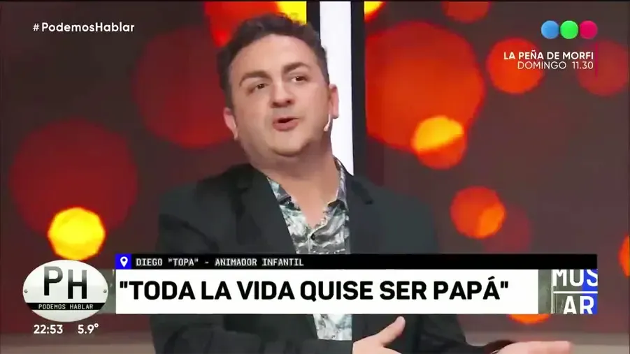 Los tonos oscuros son los favoritos para las uñas de los pies