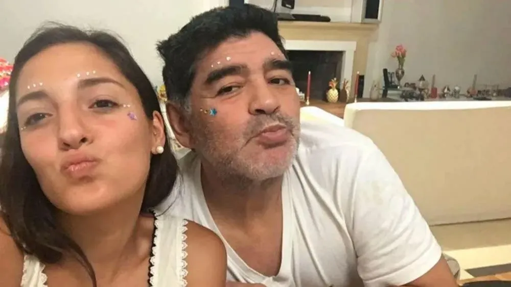 Luego de ser archivada parcialmente, la Justicia ordenó reabrir la causa por el vacunatorio VIP