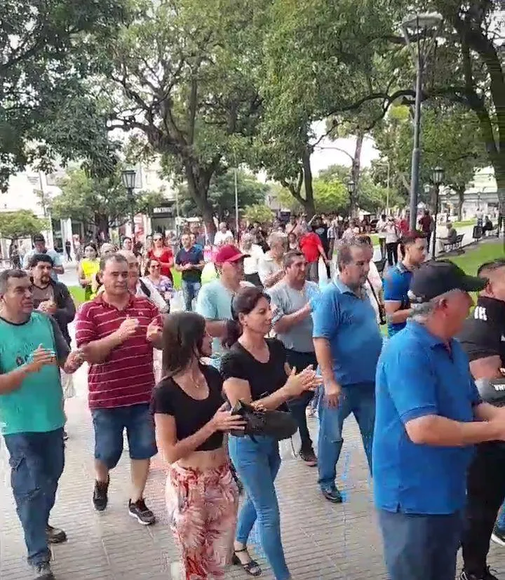 Luna nueva: por qué dicen que hoy tener sexo al aire libre es beneficioso