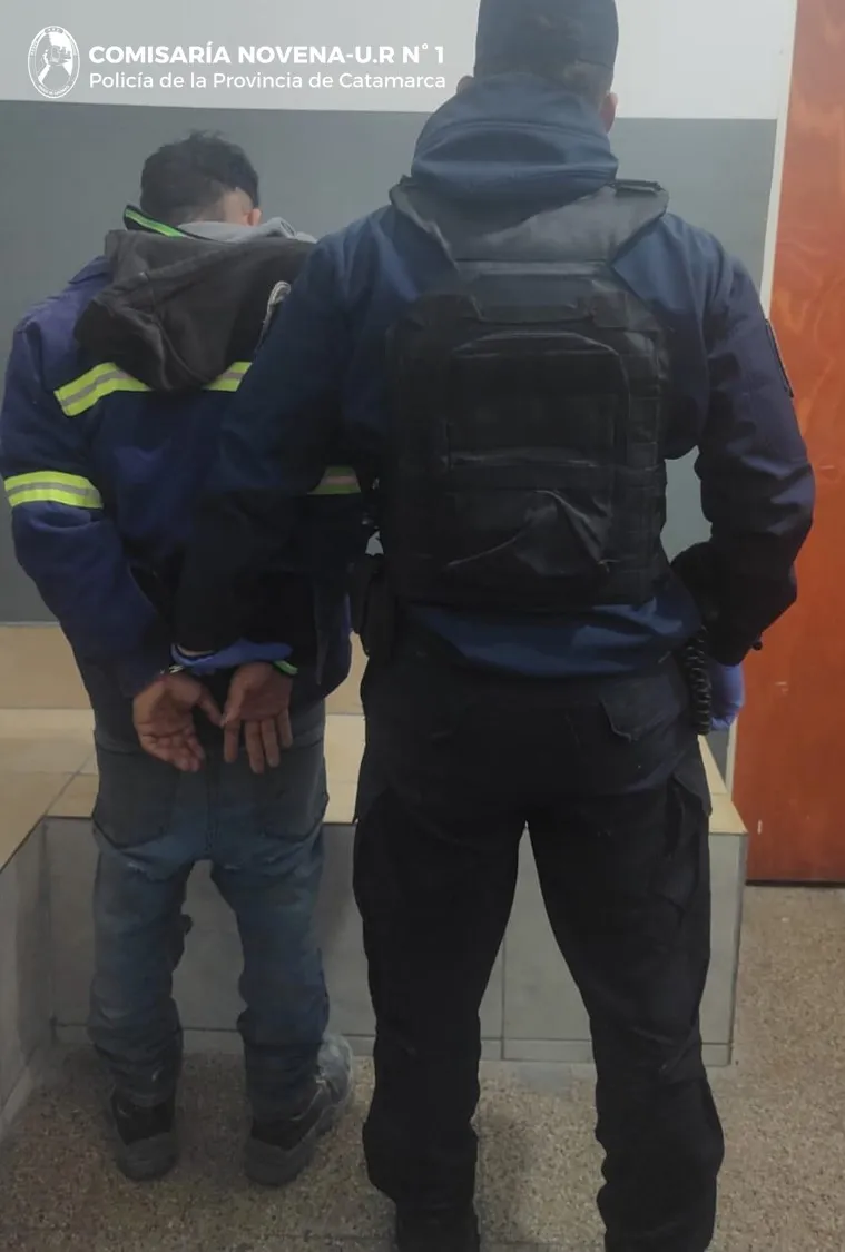 Manejaba alcoholizado, chocó a un auto estacionado y le secuestraron el vehículo