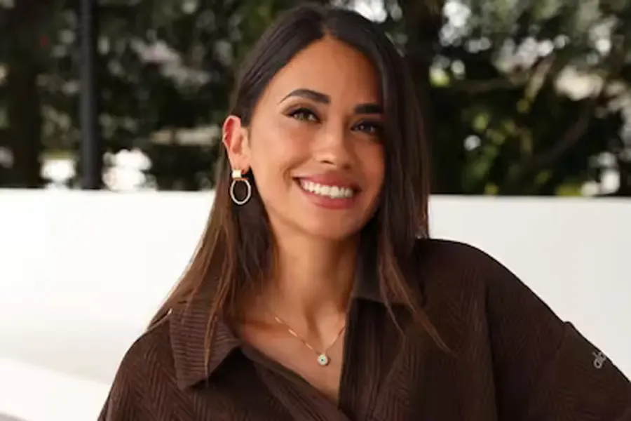 Manu Urcera contó por qué no tiene relaciones con Nicole los fines de semana
