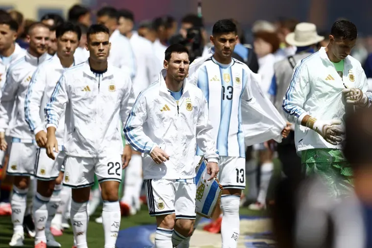 Mara y Dona, las mellizas que homenajean a Diego Maradona con sus nombres, cumplieron 15 años