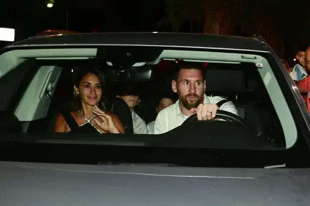 Messi cantó Muchachos junto a Antonela Roccuzzo en los 15 de su sobrina