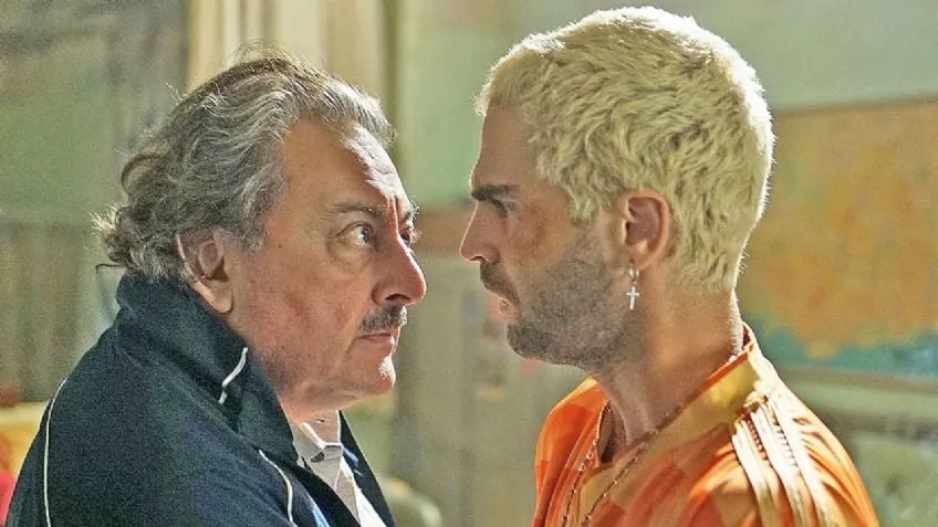 Milei en Mar del Plata por el cumpleaños de Fátima: furor a su llegada al teatro