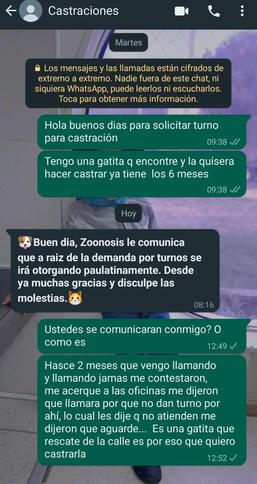 Molió a golpes a su hermana y ella lo apuñaló