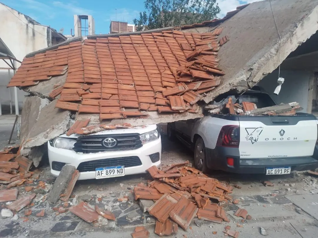Molió a golpes a su pareja de 15 años