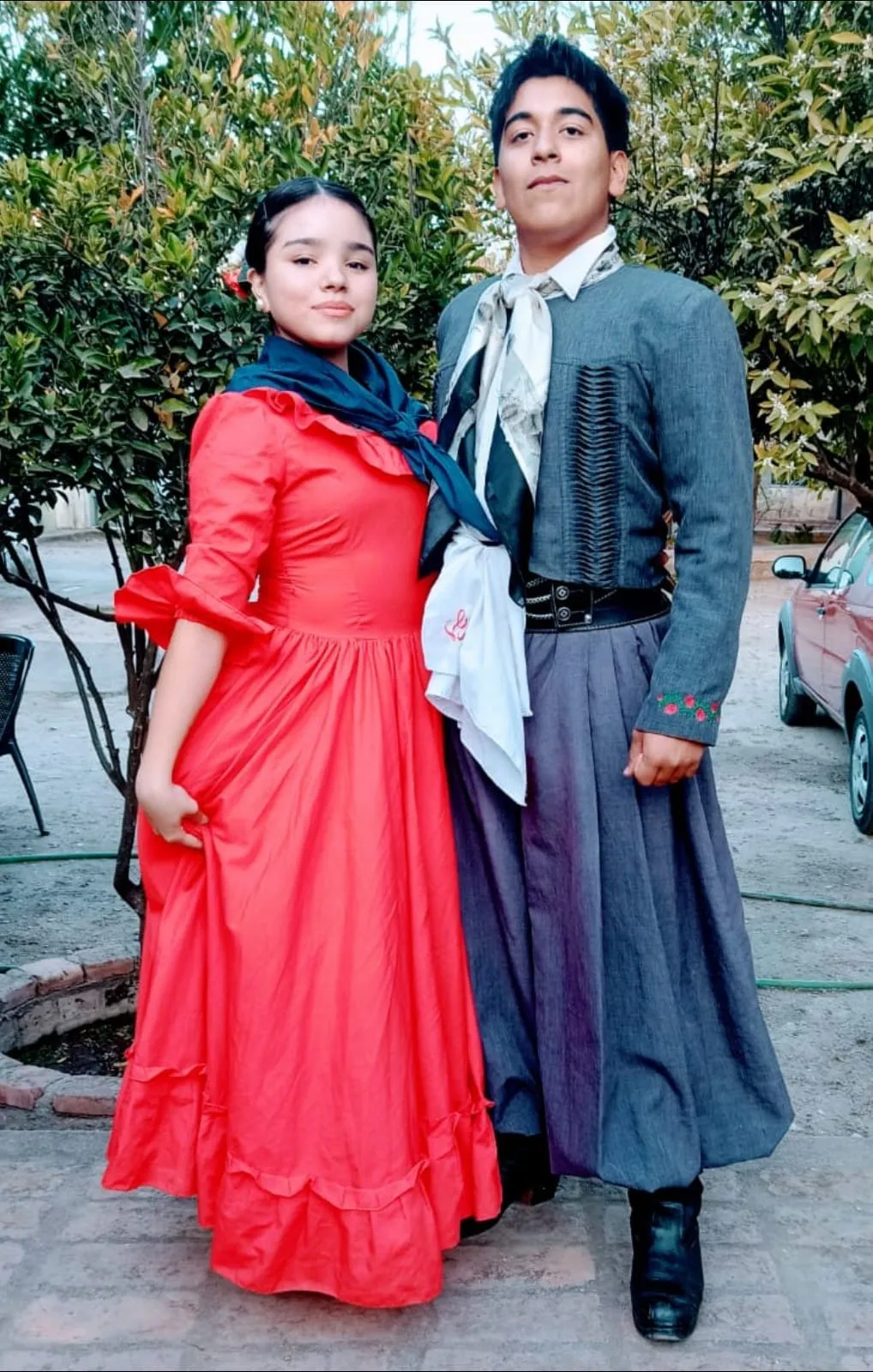 More Rial jugó fuerte, se calzó un traje engomado