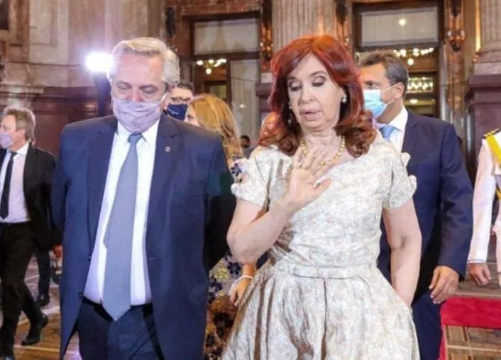 Morena Rial luce su nueva figura con videos que elevan la temperatura de las redes sociales
