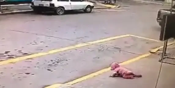 Mujer lesionada en un siniestro vial en Valle Viejo