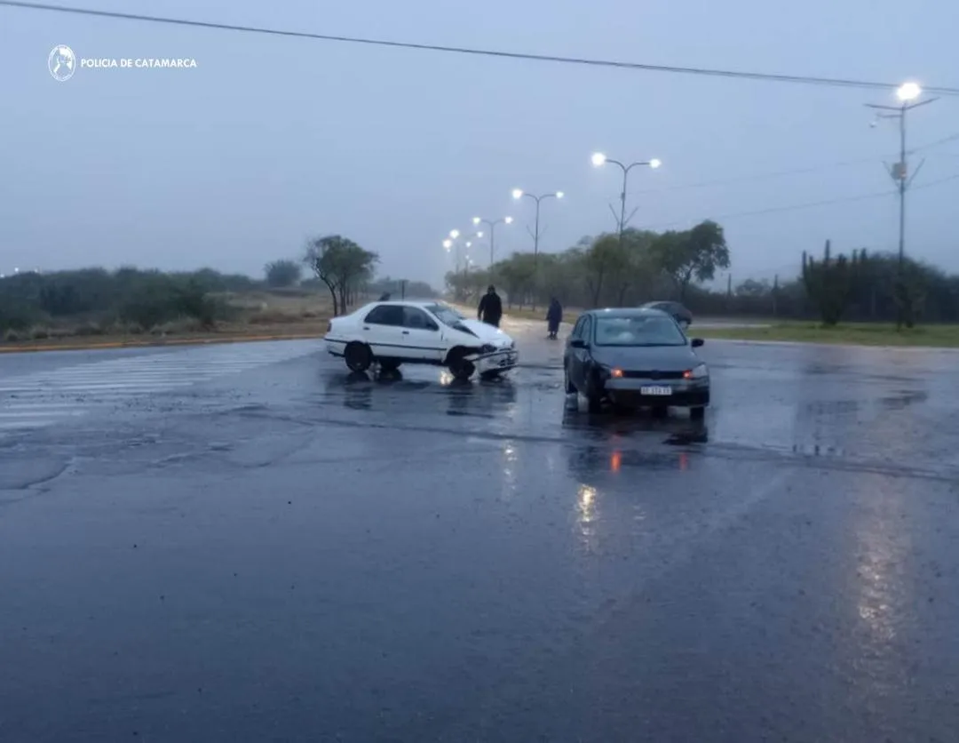 Mujer y beba lesionadas en un siniestro vial