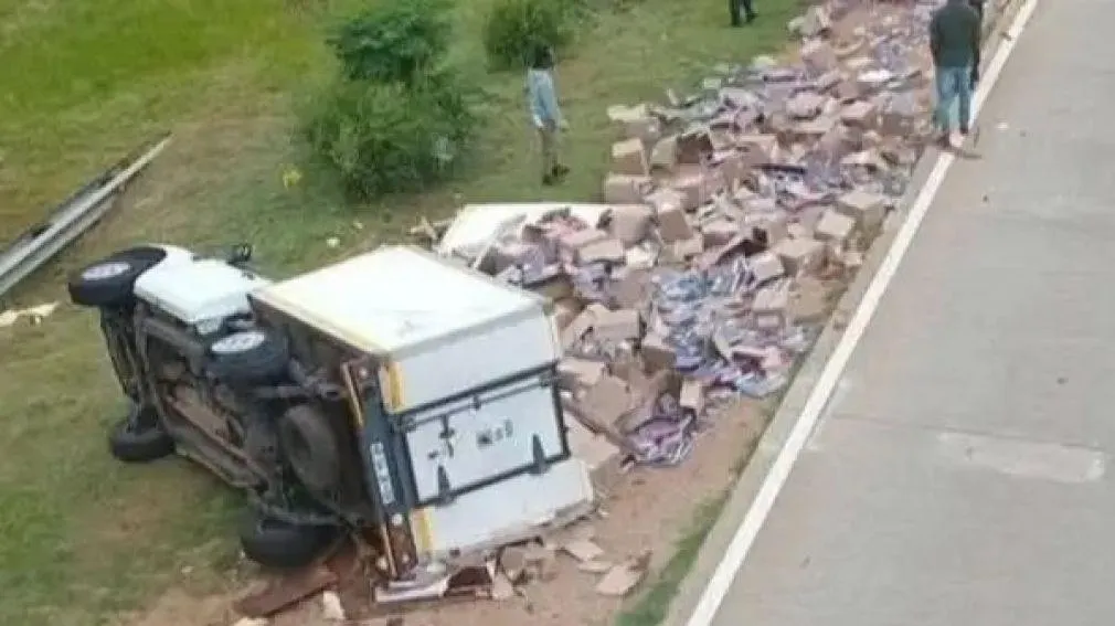 Municipales de Valle Viejo cortan calle y denuncian que una funcionaria fue a increparlos