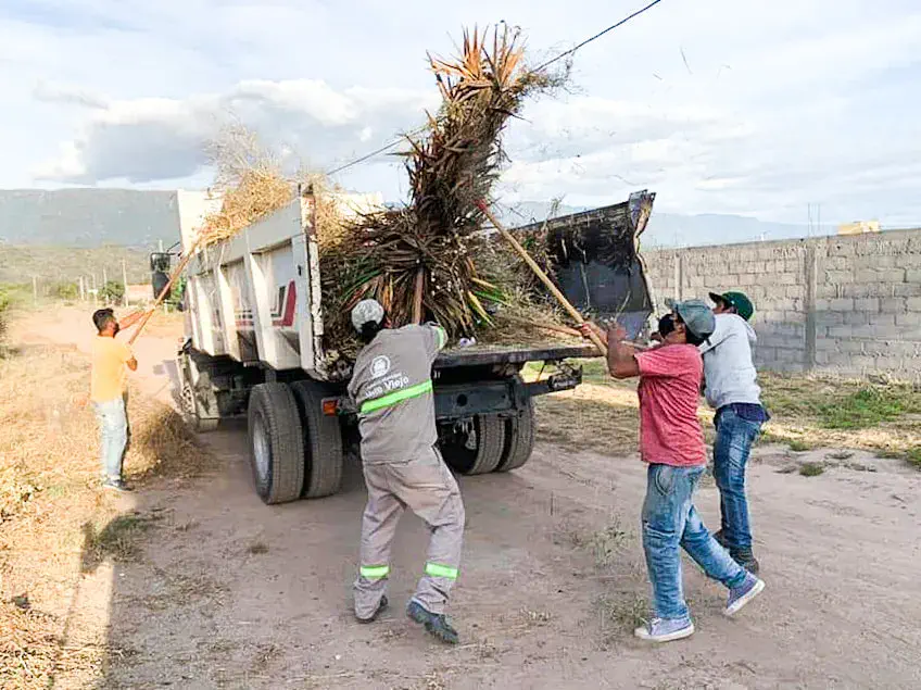 Municipales denuncian malas condiciones laborales y discriminación política